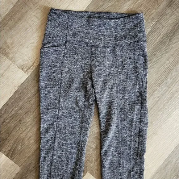 Athleta athletic leggings with pockets size xsmall - Picture 6 of 6